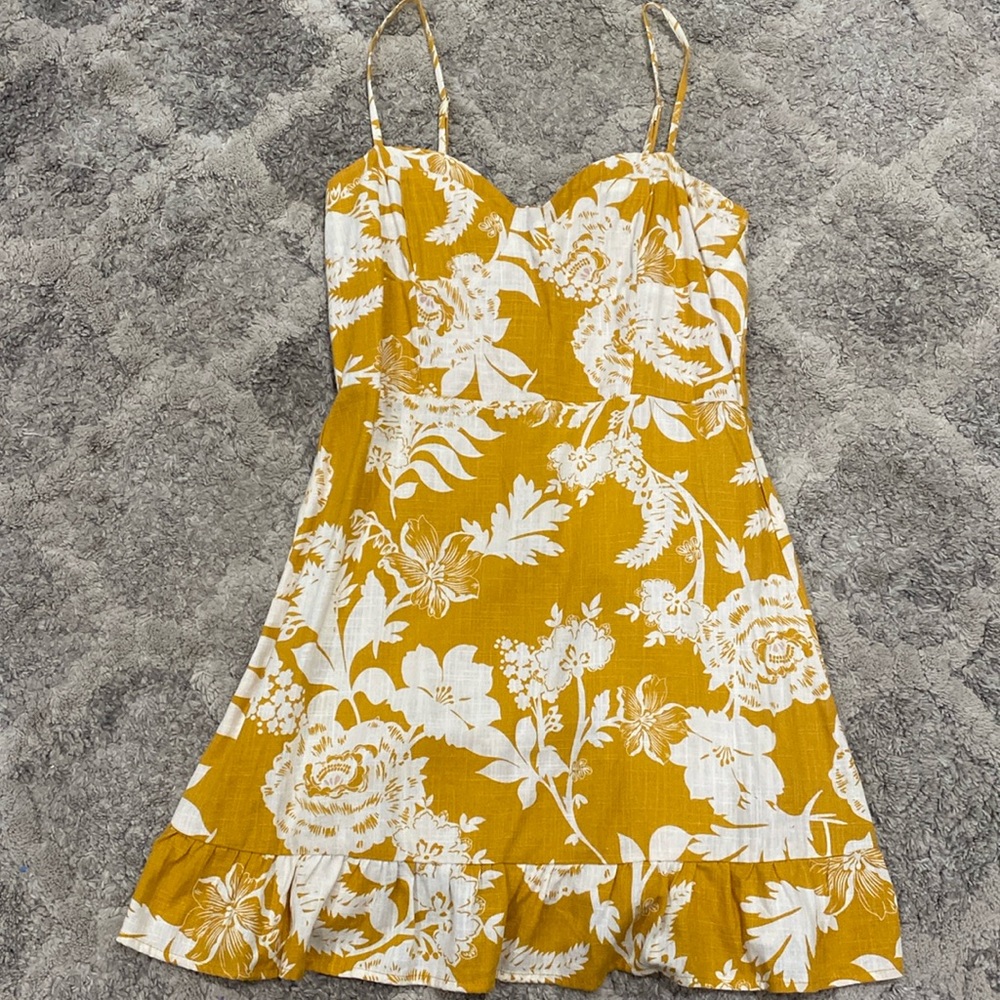 Yellow summer dress!